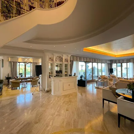 Rancho Paraiso Villa Estepona