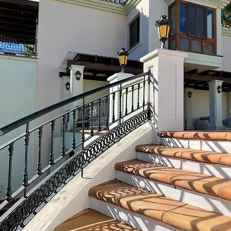 Villa Rancho Paraiso Estepona