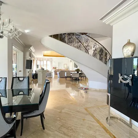 Villa Rancho Paraiso Estepona